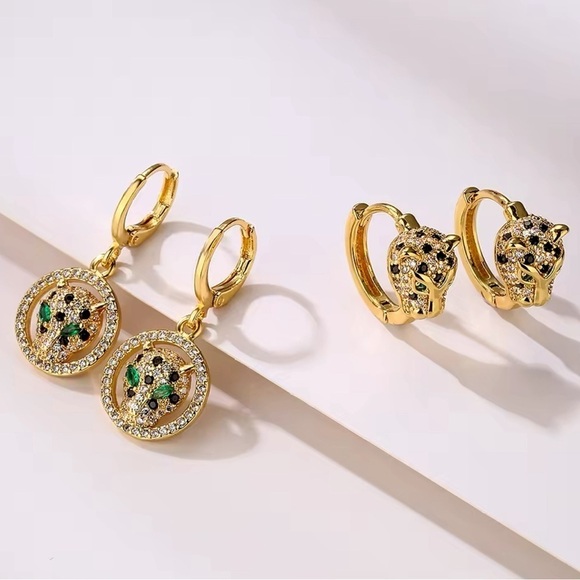 18K Gold Pavé Diamond Panther Designer Inspired Huggie Hoop Dangle Drop Earrings - Picture 3 of 8